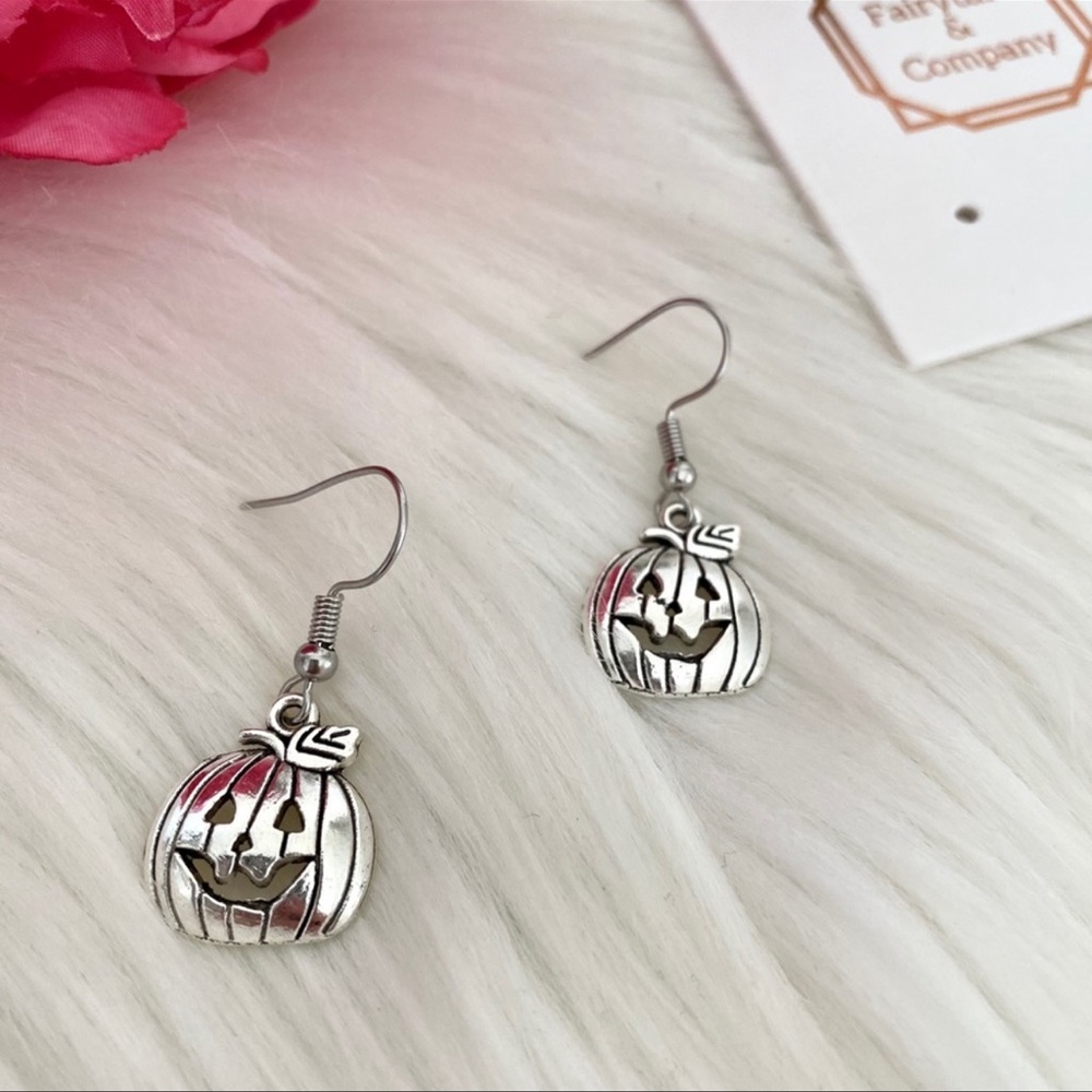 HANDMADE JACK-O-LANTERN EARRINGS BRASS AND NICHOL FREE - Picture 3 of 6
